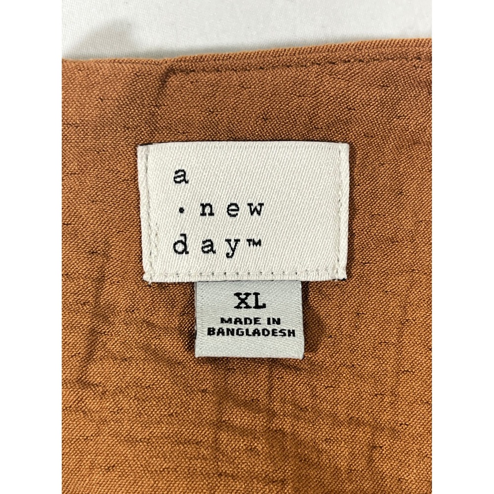 A New Day Crop Top Womens XL Rust Brown Crinkle Smocked Hem Minimalist Earthy - Picture 5 of 9